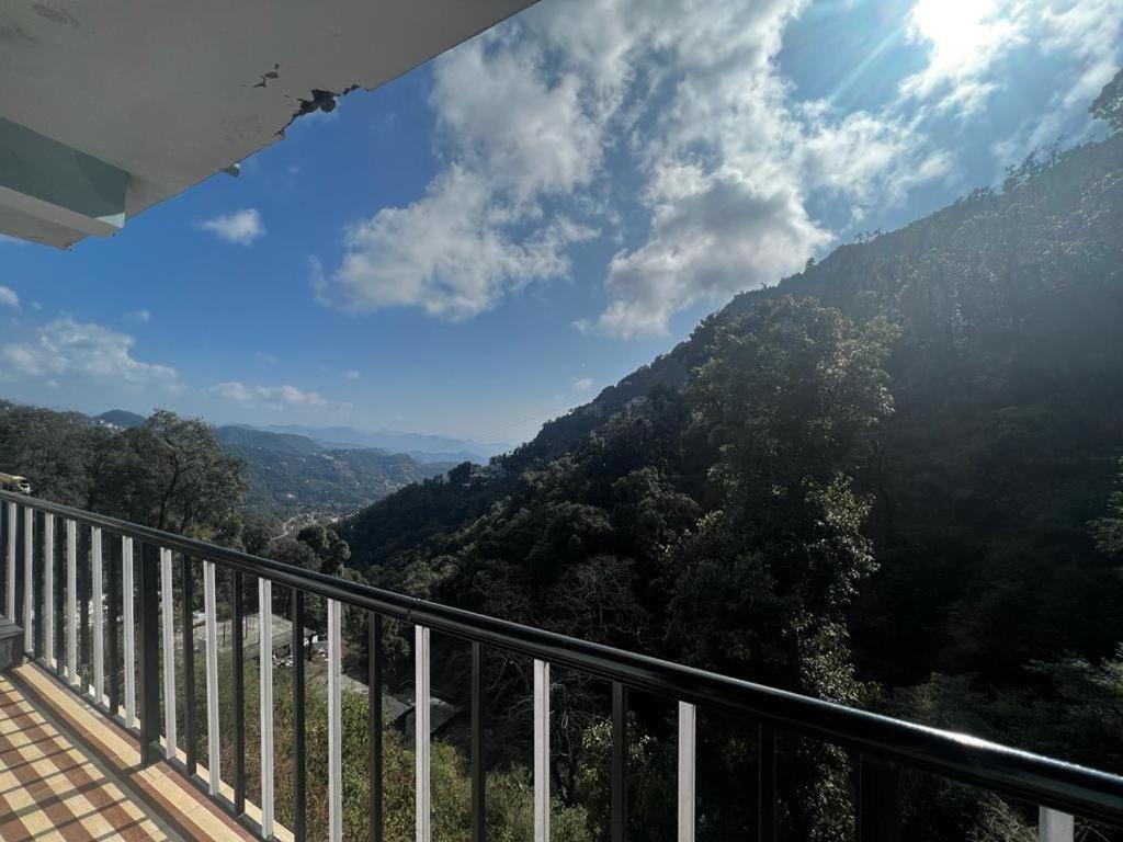 100 Stairs Holiday Home Mussoorie Buitenkant foto