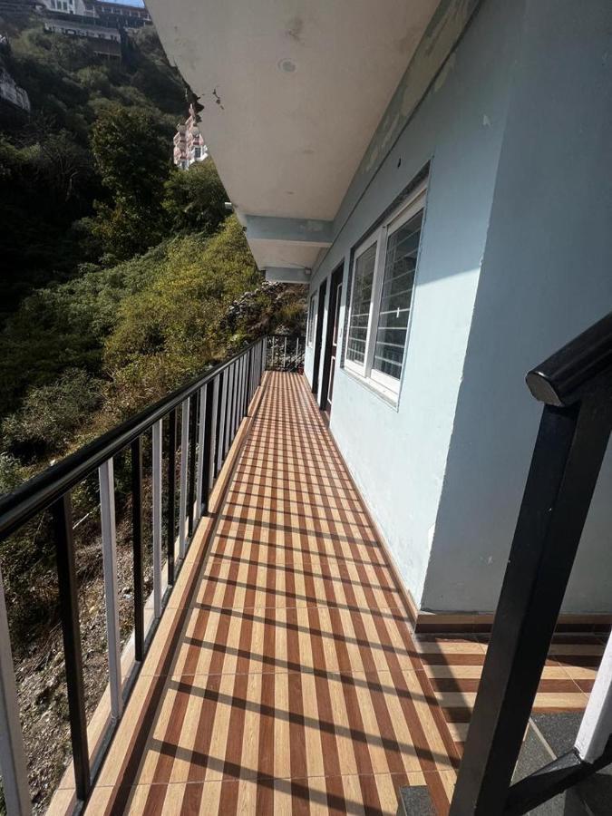 100 Stairs Holiday Home Mussoorie Buitenkant foto