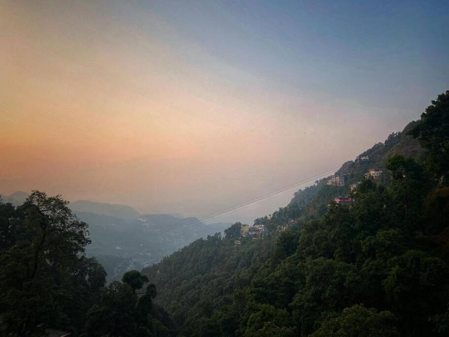 100 Stairs Holiday Home Mussoorie Buitenkant foto