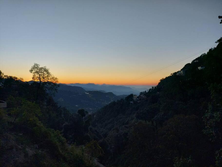 100 Stairs Holiday Home Mussoorie Buitenkant foto