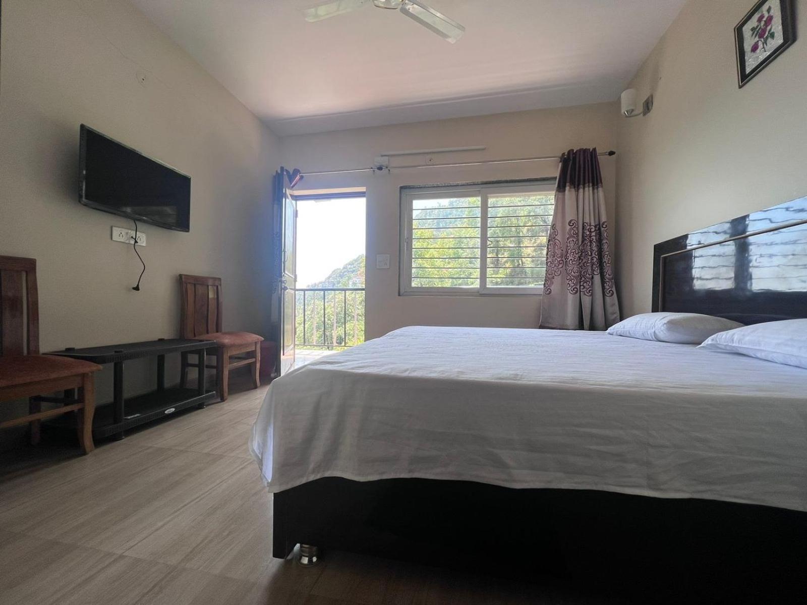 100 Stairs Holiday Home Mussoorie Buitenkant foto